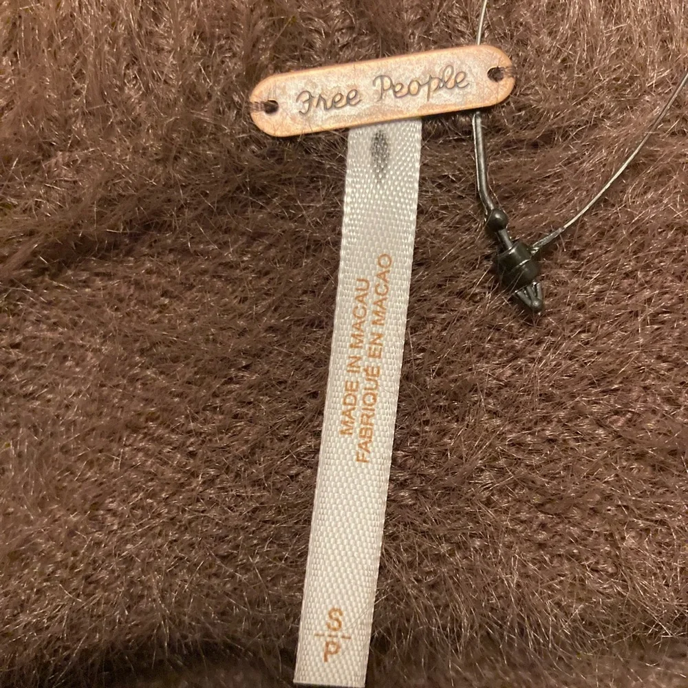 Free People Furry Sweater Color Brown Size Small - Picture 6 of 7